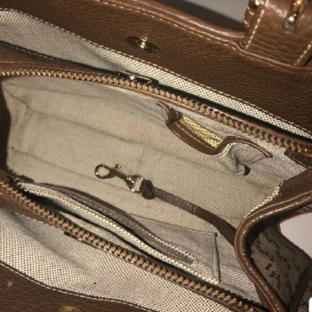 Dooney & Bourke handbag great size - Picture 2 of 8